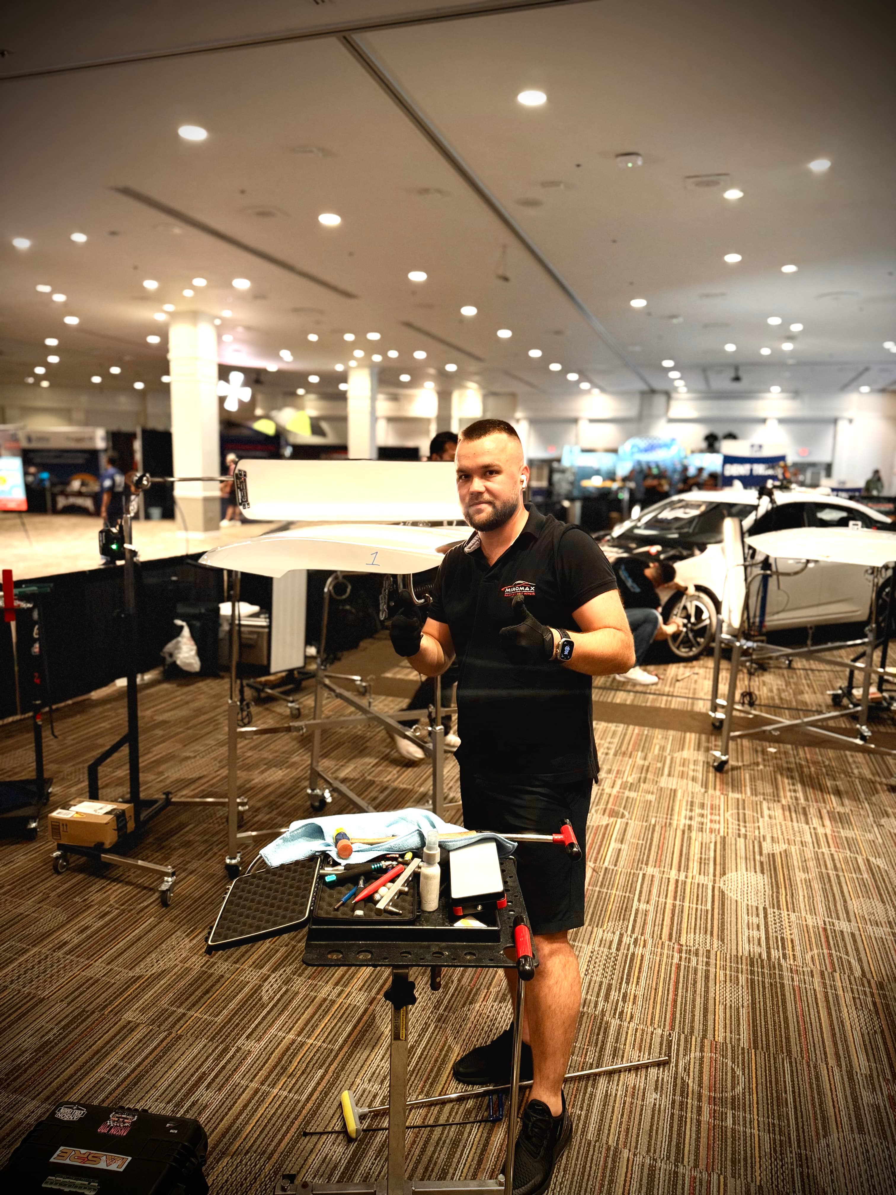 Nazar Gnat with the 1st Place Amateur Trophy