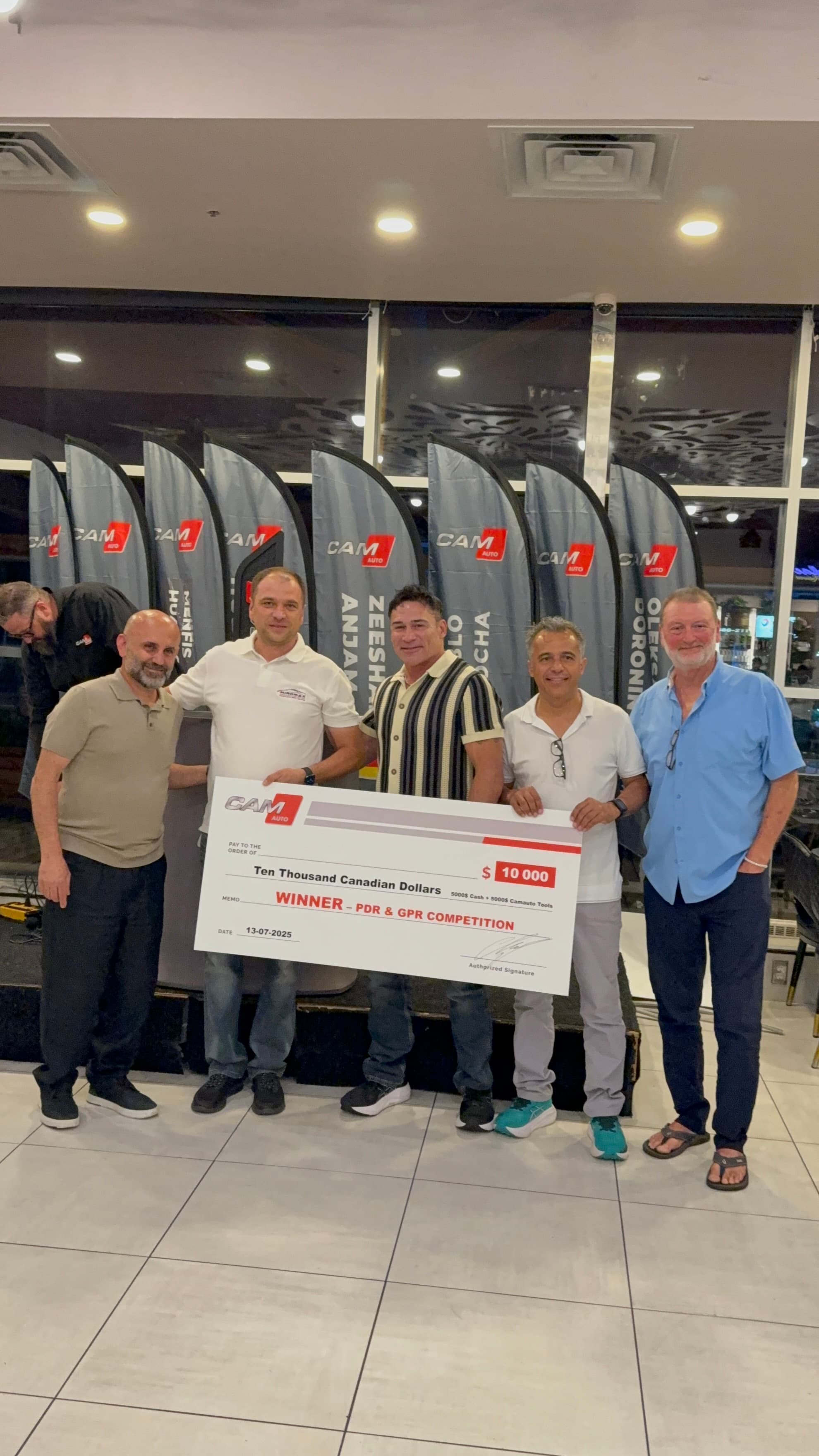 The winning tools and trophy